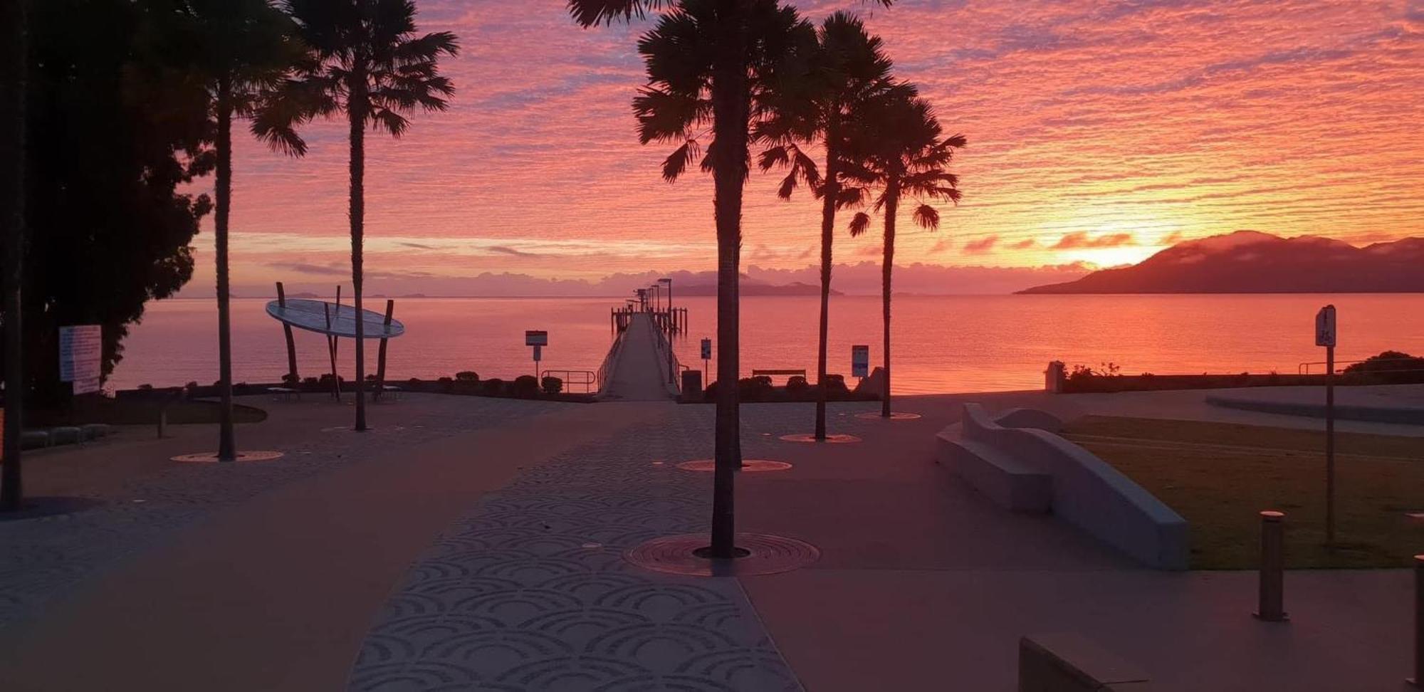 Cardwell Beachfront Motel Eksteriør bilde