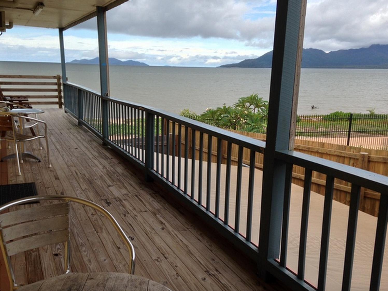 Cardwell Beachfront Motel Eksteriør bilde